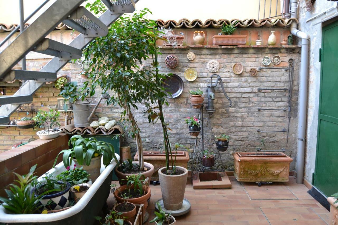 Il Giardino Roccioso Acomodação com café da manhã Ravena Exterior foto